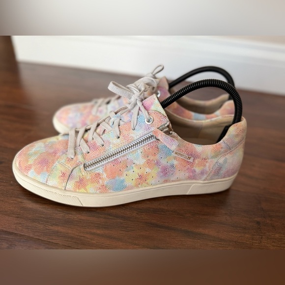 Mephisto Nikita Multicolor Leather Sneakers-Size 7.5-Like New! - Picture 4 of 13
